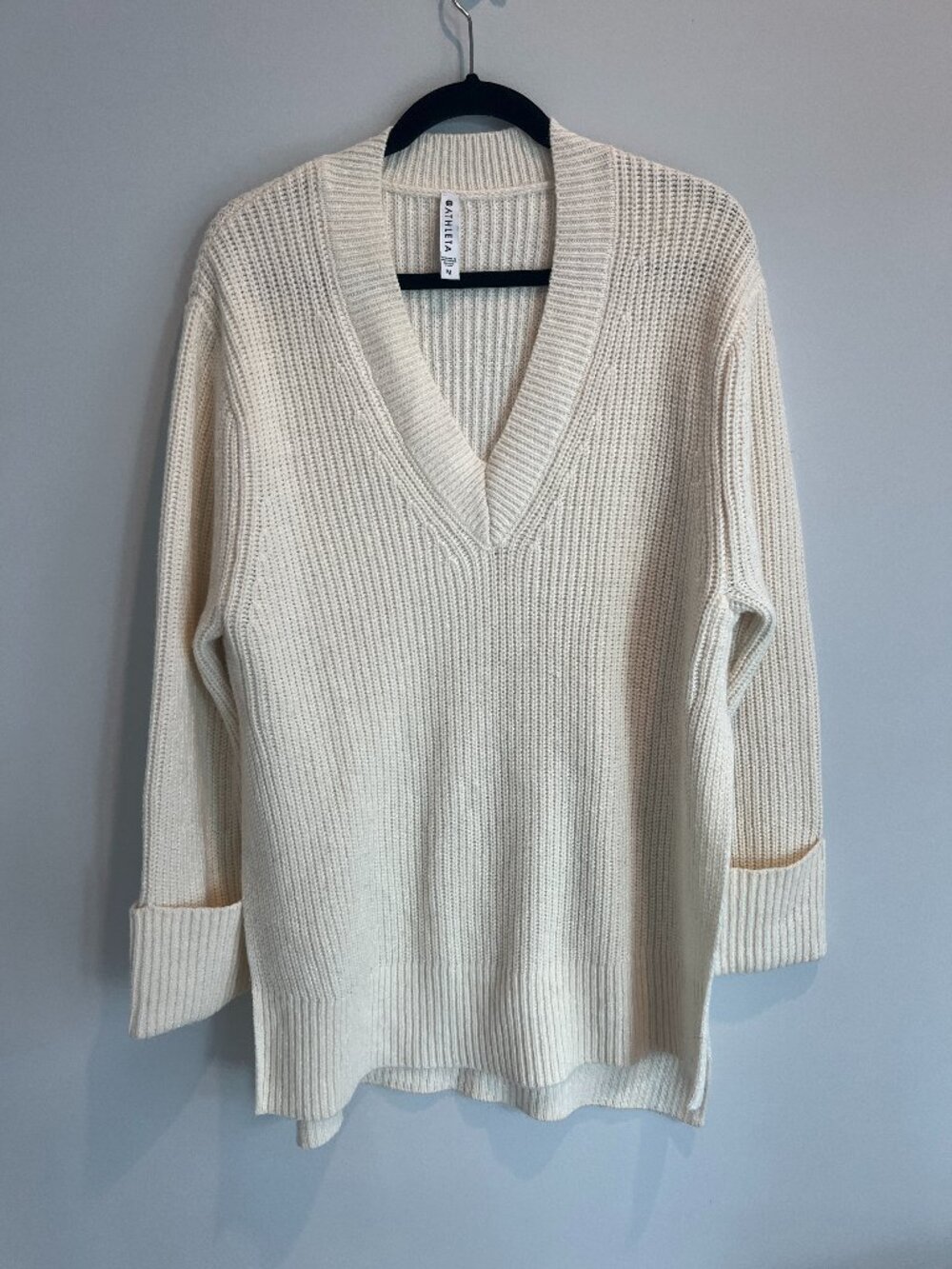 Athleta Shasta Oversized V-Neck Wool Blend Tunic Sweater Cream Medium